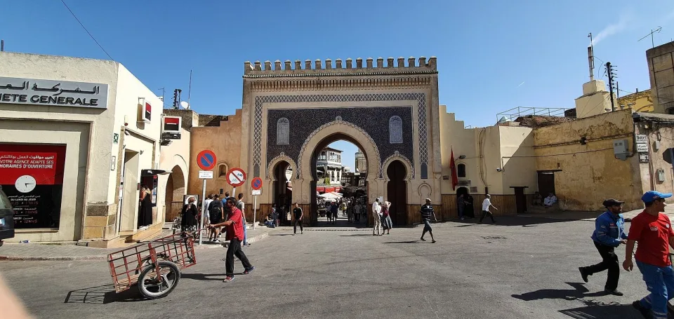 Fes Private Medina Tour: Artisans, Madrasas & Local Life in Fes