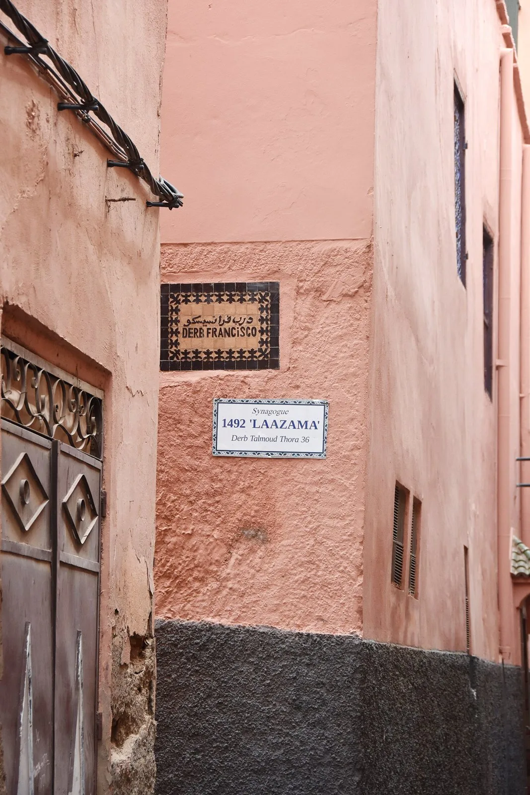A narrow street in the Marrakech Mellah