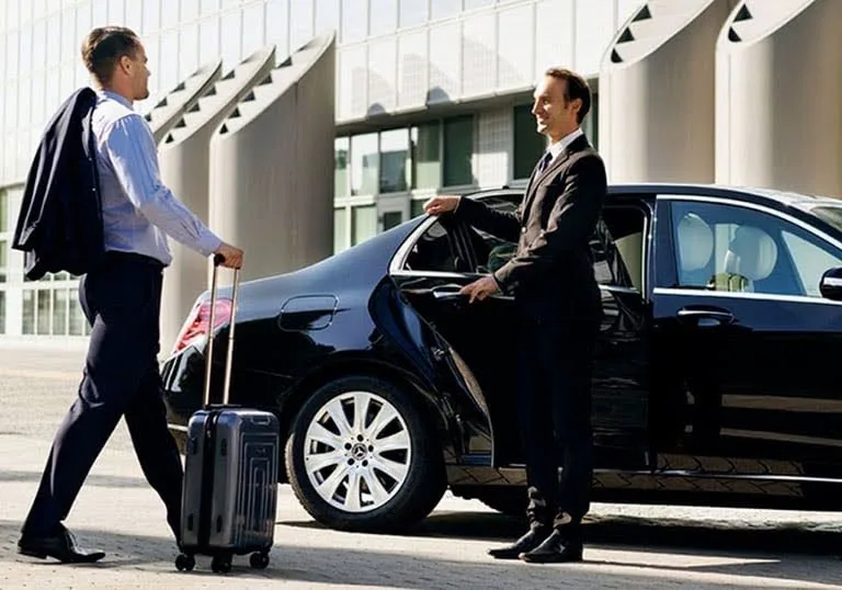 Casablanca Private Airport Transfer: CMN Airport ⇄ City in Casablanca Airport ⇄ City — Experience gallery